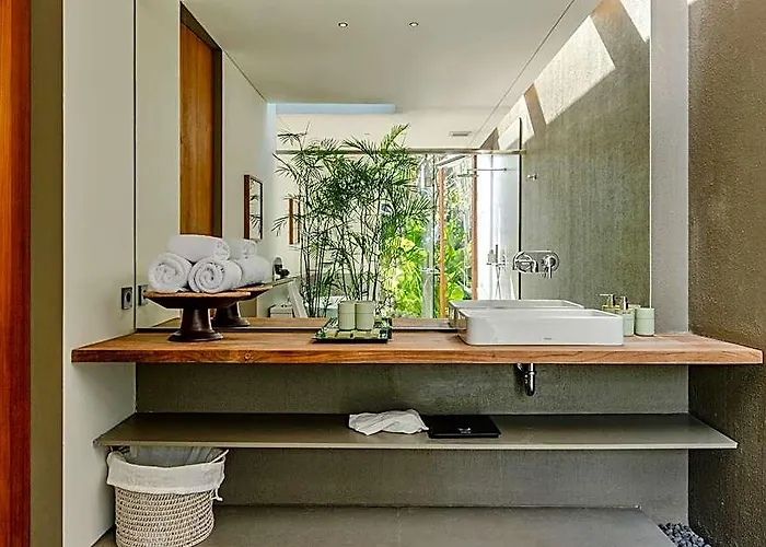 Domisili Canggu Bali By Fays Hospitality 4*
